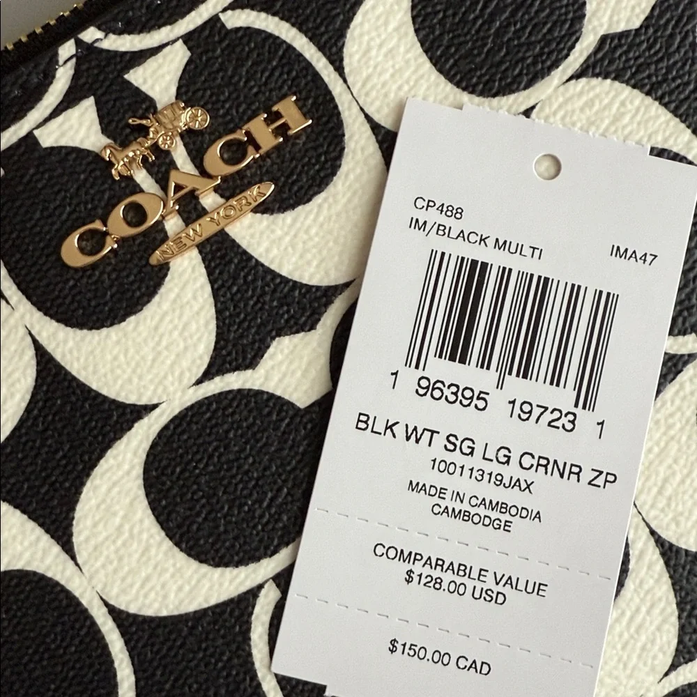 Coach Large Zip Signature Wristlet - Picture 4 of 9